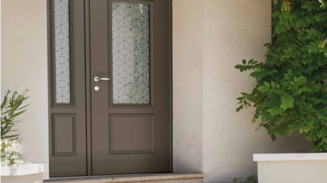 Porte d'entrée moderne – UNIV’R, fabricant menuiserie
