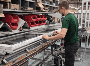 Savoir faire fabrication menuiserie PVC sur mesure par UNIV'R